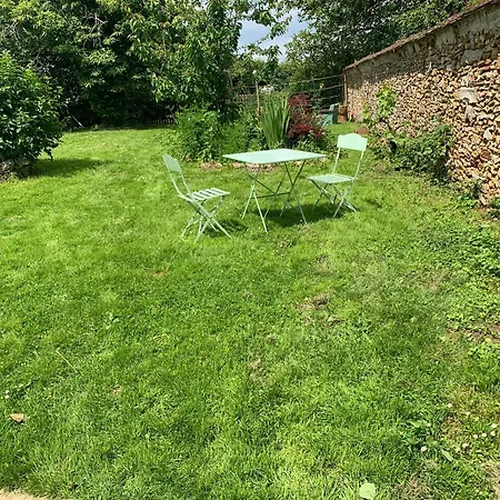 Bed & Breakfast Au Joyeux Lureau Touquin