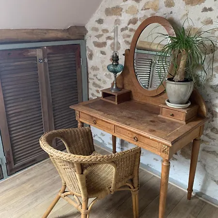 Au Joyeux Lureau Bed & Breakfast Touquin